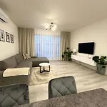 Klimatizovaný Apartmánový Dom S Vírivkou, 9a * Senec