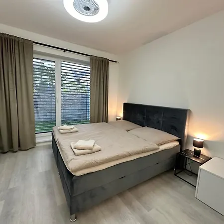 Holiday home Klimatizovany Apartmanovy Dom S Virivkou, 9a Senec