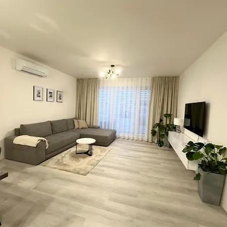 Klimatizovany Apartmanovy Dom S Virivkou, 9a *