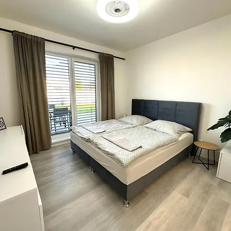 Holiday home Klimatizovany Apartmanovy Dom S Virivkou, 9a Senec