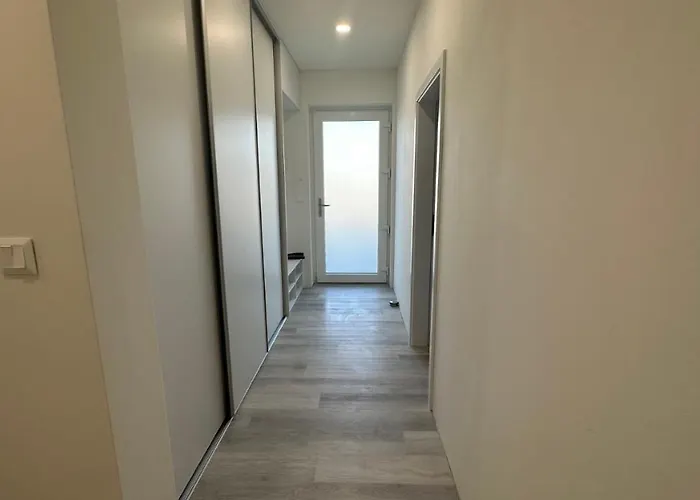 Klimatizovany Apartmanovy Dom S Virivkou, 9a *