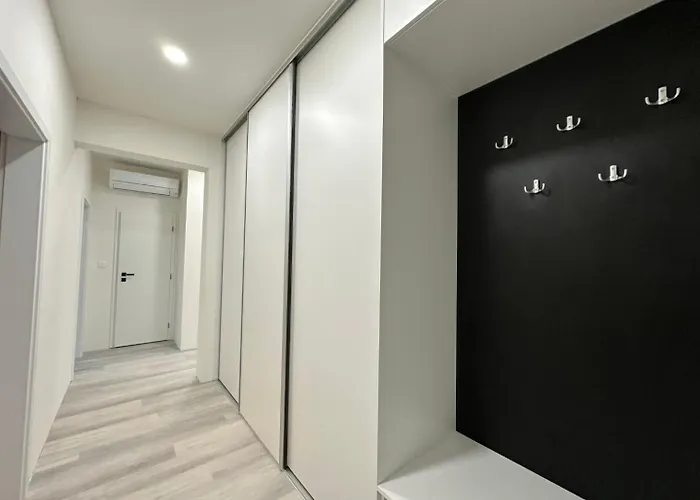 Klimatizovany Apartmanovy Dom S Virivkou, 9a 塞内奇