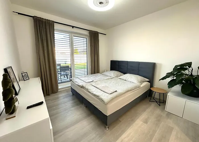 度假居 Klimatizovany Apartmanovy Dom S Virivkou, 9a 塞内奇