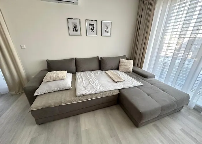 度假居 Klimatizovany Apartmanovy Dom S Virivkou, 9a 塞内奇